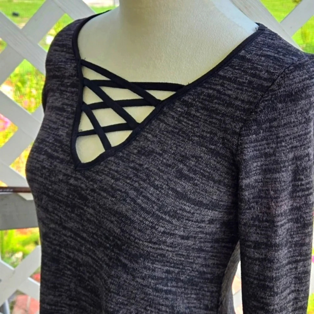 I.N. San Francisco Sweater Dress Women Juniors XS Gray Black Crisscross V-Neck - Picture 4 of 11